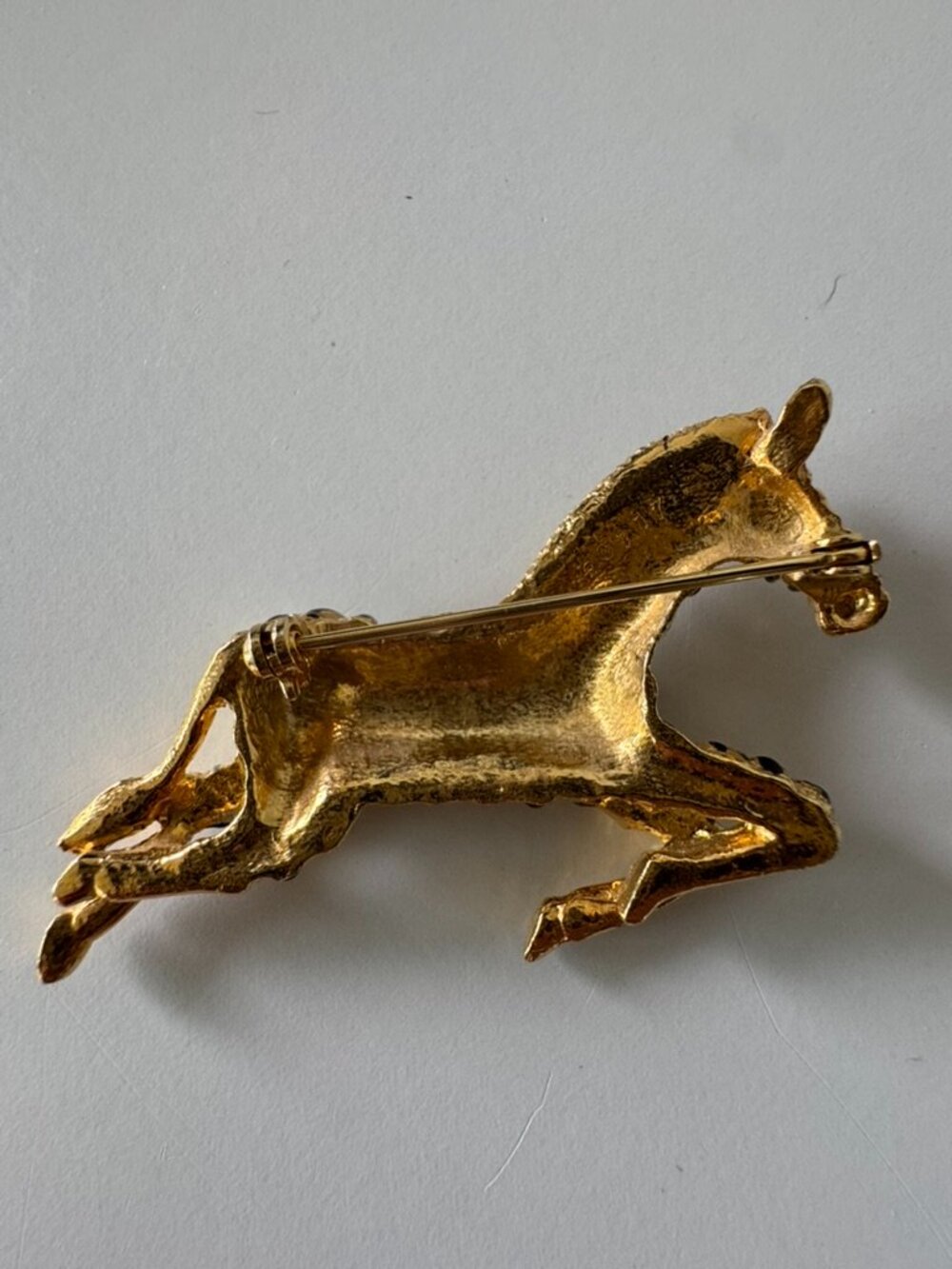 Zebra Rhinestone Brooch Gold Pin - Picture 2 of 8